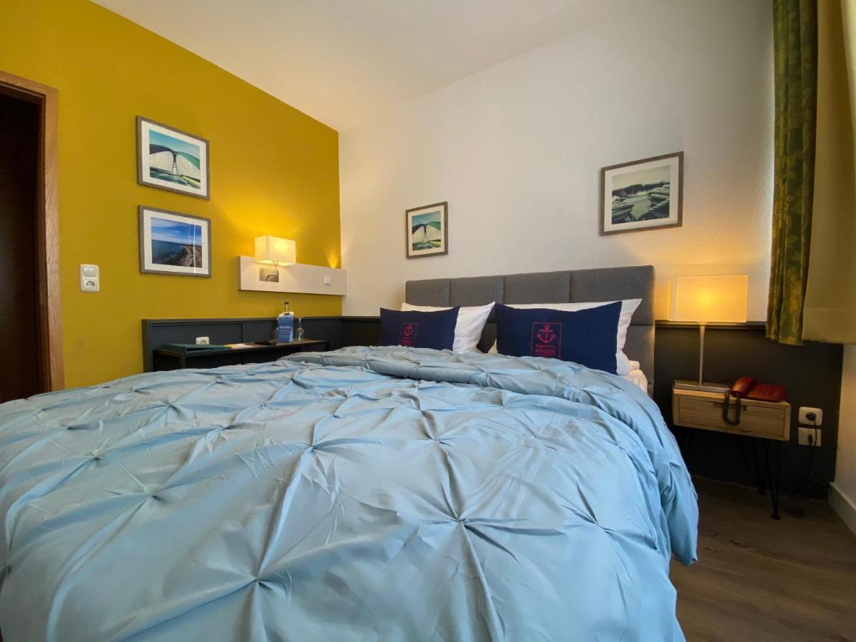 Hafen Hotel Schuetzenhof ブルク・アウフ・フェーマルン エクステリア 写真