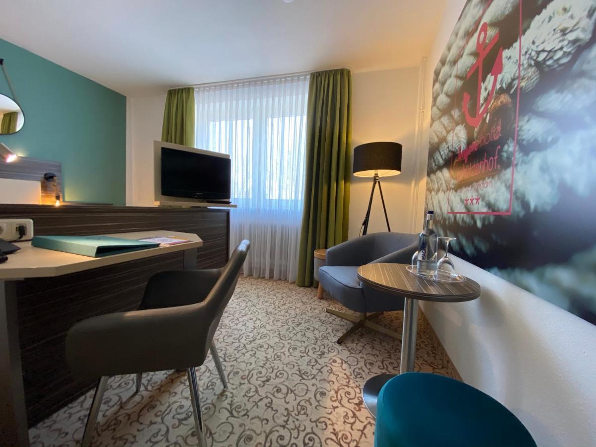 Hafen Hotel Schuetzenhof ブルク・アウフ・フェーマルン エクステリア 写真