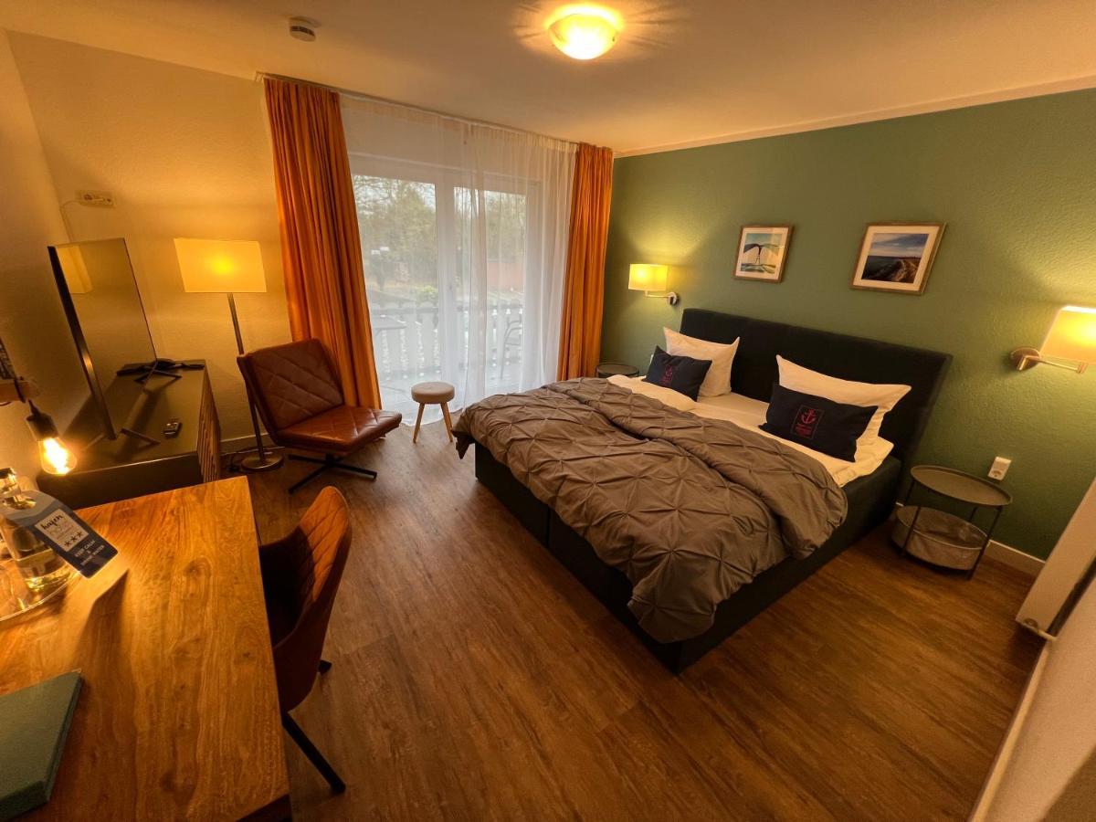 Hafen Hotel Schuetzenhof ブルク・アウフ・フェーマルン エクステリア 写真