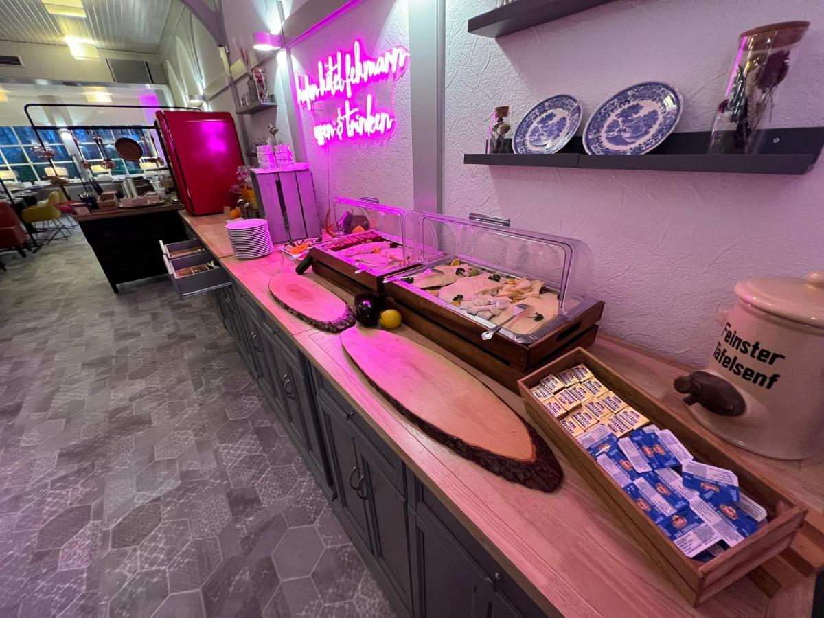 Hafen Hotel Schuetzenhof ブルク・アウフ・フェーマルン エクステリア 写真