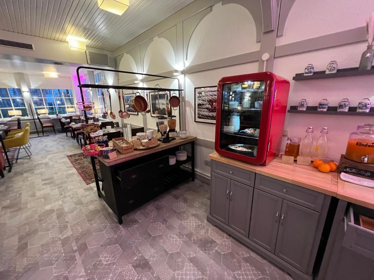 Hafen Hotel Schuetzenhof ブルク・アウフ・フェーマルン エクステリア 写真
